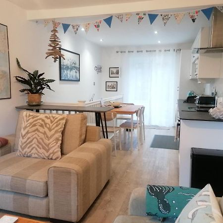 Starboard Side Brixham - Ideal Seaside Getaway With Parking 외부 사진