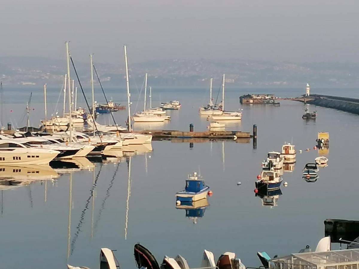 Starboard Side Brixham - Ideal Seaside Getaway With Parking 외부 사진