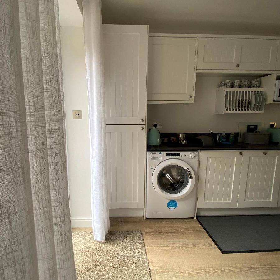Starboard Side Brixham - Ideal Seaside Getaway With Parking 외부 사진